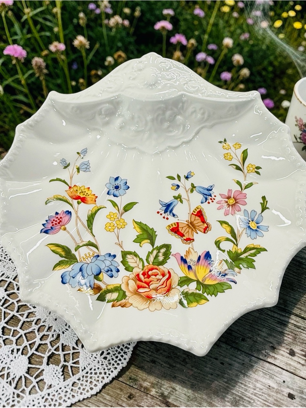Vintage Aynsley "Cottage Garden" Bone China Embossed Shell Dish - England - Picture 10 of 16